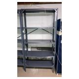 Metal shelving unit