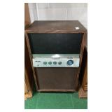 Soundesign trendsetter turntable fm/am radio