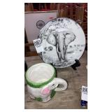 Godinger Limoges Elephant plate 7-1/2" on stand,