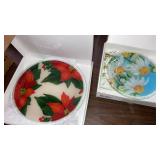2 Peggy Carr glass plates red poinsettia&