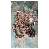 Heavy log chain with hooks