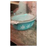 Blue Pyrex  casserole with lid