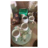 Holiday cups and bowls