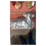 Lamb mold