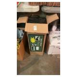 Spray proof skunk trap