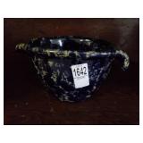 Bennington Potters batter bowl with spout