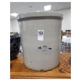 3 gallon crock Nice ring