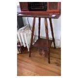 18" Antique Square oak stand