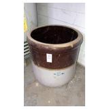 No 5 two- tone crock