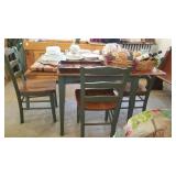 Drop leaf natural tip with 4 green back painted