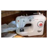 Singer Inspiration sewing machine & accessories