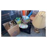 Easter baskets asst lot lamp decors