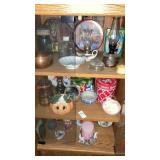 Contents of 3 shelves mini oil lamps asst