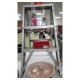 Small step ladder - no contents