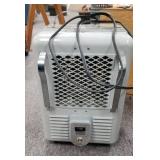 Milk house style heater