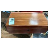 Small Lane cedar chest 9 inches x 5 inches