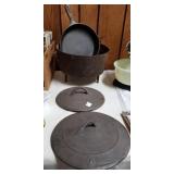 Cast iron lids, vintage spider, 2 skillets