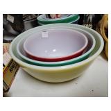 Nesting pyrex bowls