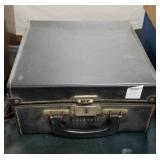 Polaroid Instant camera with case