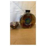 Dale Tiffany Favrile hand blown art glass. Cap