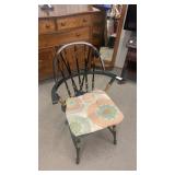 Windsor back arm chair