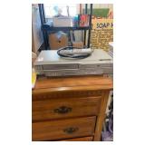 Sanyo dvd/vcr combo with remote