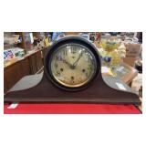 Large mantle clock
