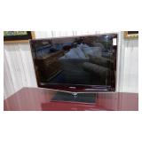 Samsung 32" diag flatscreen TV swivel base