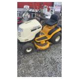 Cub Cadet lt1042 hydrostatic garden tractor 42
