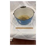 Large Granite ware pot