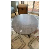 Round table 32 inches