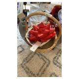2 baskets and large bow