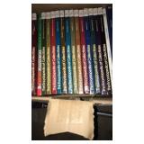 15 encyclopedia of collectibles lot