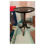 Vintage pedestal table