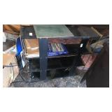 Shelf unit with contents