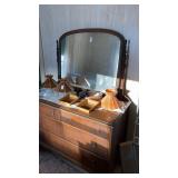 30s dresser with mirror