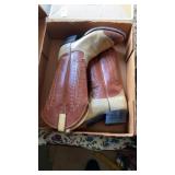 Tony lama cowboy boots Size 9 1/2?
