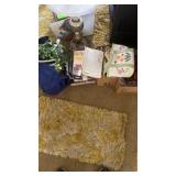 Lot of music and miscellaneous household