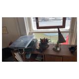 Shelf lot of sputum, lamp scanner and other