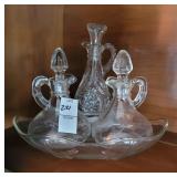 Oil & vinegar set plus extra cruet