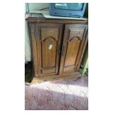 Double door cabinet
