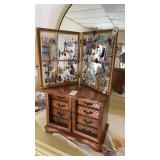 Earrings and jewelry case lot