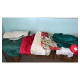 Lot holiday tablecloths, runners