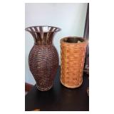 American wicker basket w/liner, metal decor