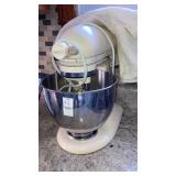 Kitchen aid artisan mixer