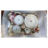 Royal swirl rose Japan fine china set in tub