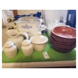 4 Corningware ovenware with lids, Pfaltzgraph