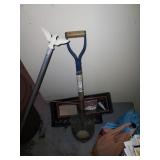 Small shovel & misc