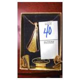 Diamond Dust necklace earrings set