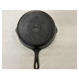 GRISWOLD cast iron skillet 10.5 inches